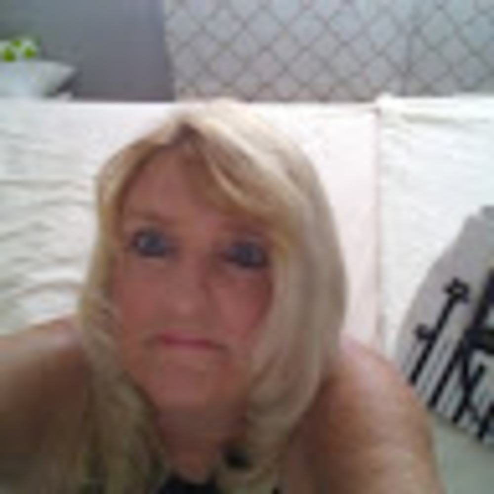 Meet your Posher, Denise